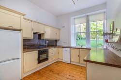 Images for 0/1, Caird Drive, Partick, Glasgow