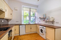 Images for 0/1, Caird Drive, Partick, Glasgow