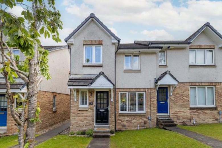 Click the photo for more details of Innellan Gardens, Kelvindale, Glasgow