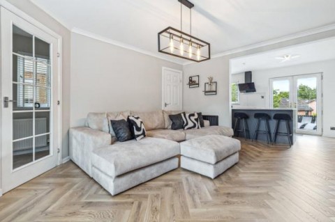 Click the photo for more details of Innellan Gardens, Kelvindale, Glasgow