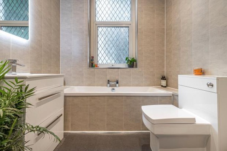Images for Berryhill Drive, Giffnock, Glasgow, Lanarkshire