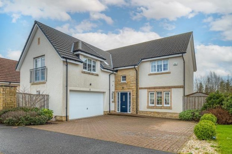 Click the photo for more details of Kavanagh Crescent, Jackton, Glasgow, South Lanarkshire