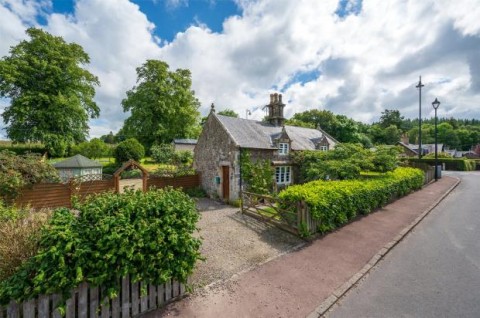 Click the photo for more details of Tinto View Cottage, Lamington, Biggar, South Lanarkshire