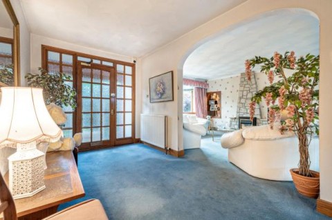 Click the photo for more details of Castlehill Drive, Newton Mearns, Glasgow, East Renfrewshire