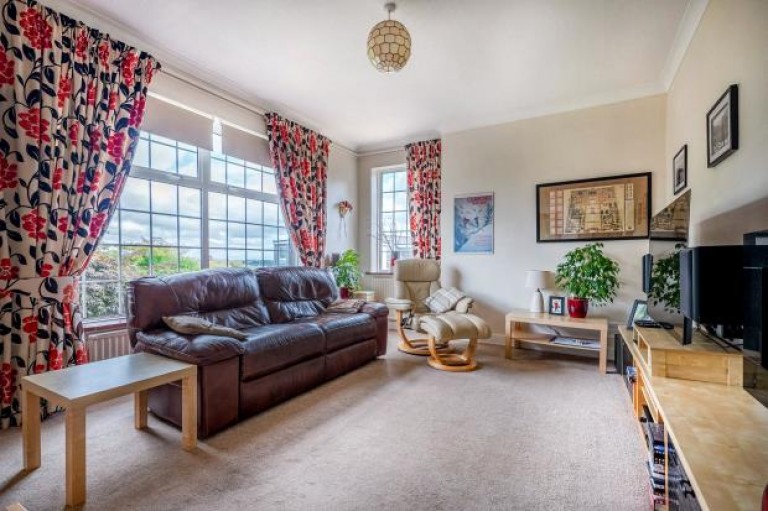 Images for Polbae Crescent, Eaglesham, Glasgow, East Renfrewshire