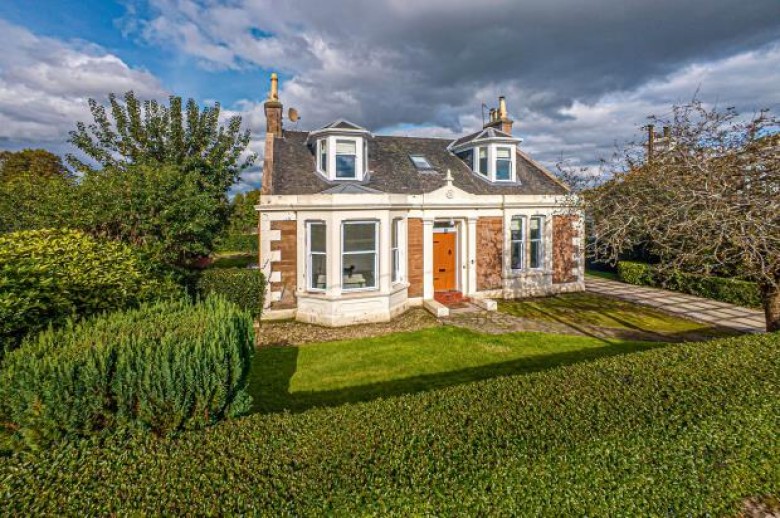 Click the photo for more details of South Deanpark Avenue, Bothwell, Glasgow, South Lanarkshire