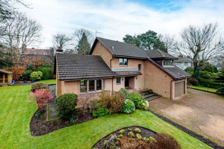 Click the photo for more details of South Avenue, Paisley, Renfrewshire