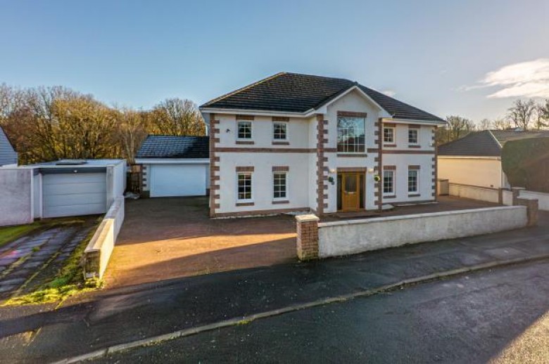 Click the photo for more details of Inchkeith, East Kilbride, Glasgow, South Lanarkshire