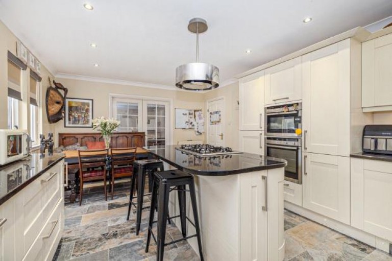 Images for Cresswell Grove, Newton Mearns, Glasgow, East Renfrewshire