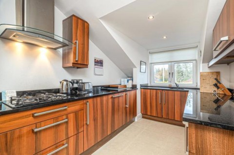 Click the photo for more details of 1/1 Dunrobin Gate, Ayr Road, Newton Mearns, Glasgow, East Renfrewshire