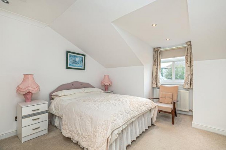 Images for 1/1 Dunrobin Gate, Ayr Road, Newton Mearns, Glasgow, East Renfrewshire