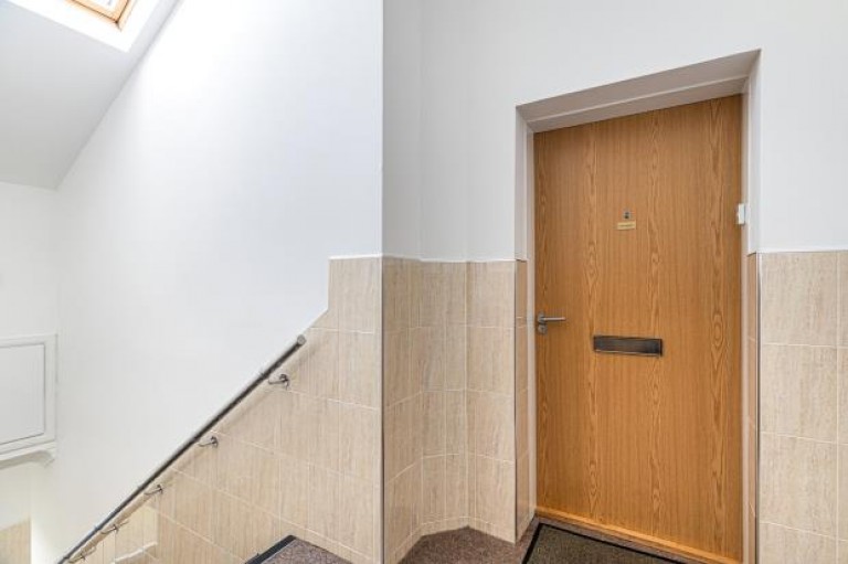 Images for 1/1 Dunrobin Gate, Ayr Road, Newton Mearns, Glasgow, East Renfrewshire