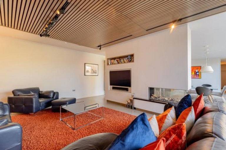 Images for Tragerhaus, Ayr Road, Giffnock, Glasgow