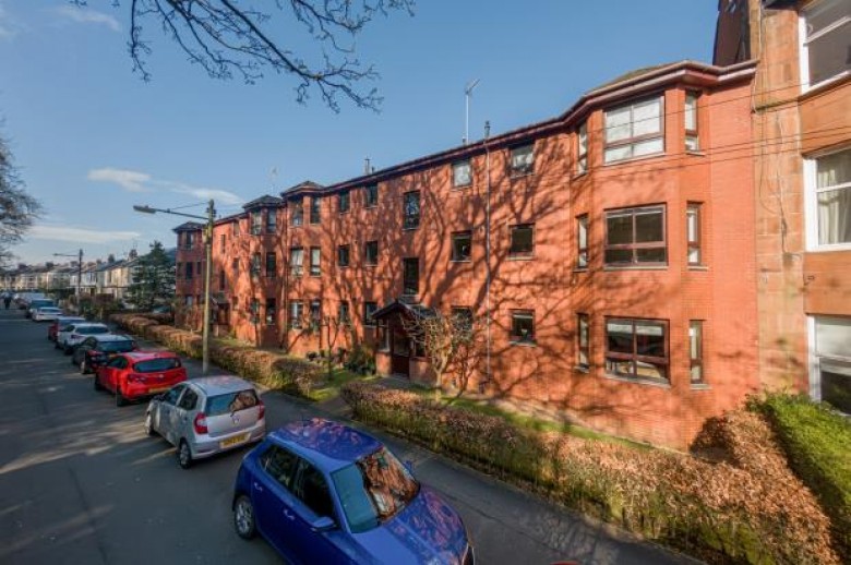 Click the photo for more details of 0/2, Camphill Avenue, Langside