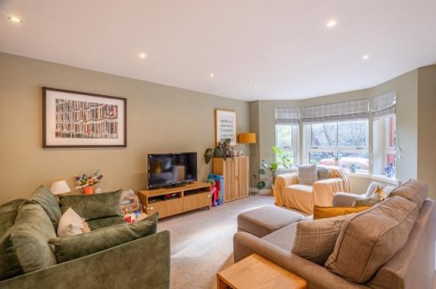 Click the photo for more details of 0/2, Camphill Avenue, Langside