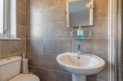 Images for 0/2, Camphill Avenue, Langside