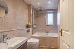 Images for 0/2, Camphill Avenue, Langside