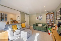 Images for 0/2, Camphill Avenue, Langside