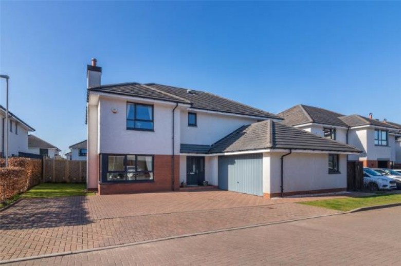 Click the photo for more details of Aldton Avenue, Newton Mearns, Glasgow