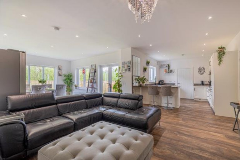 Images for Kyle Wynd, Newton Mearns, Glasgow