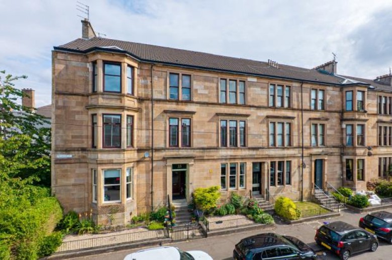 Click the photo for more details of Flat 1/2, Regwood Street, Glasgow