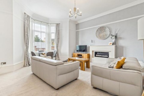 Click the photo for more details of Flat 1/2, Regwood Street, Glasgow