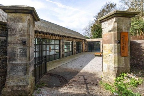 Click the photo for more details of Sunnybrae Lodge, Galashiels Road, Walkerburn, Scottish Borders