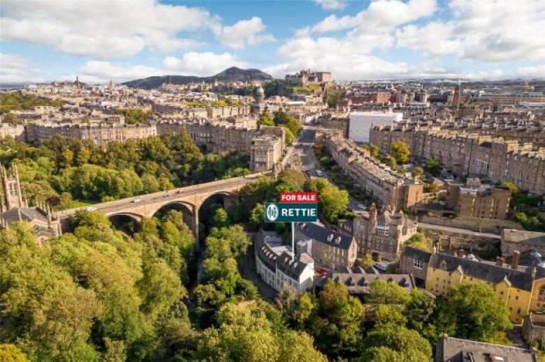Click the photo for more details of Bell's Brae, Edinburgh