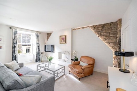 Click the photo for more details of Fettes Row, New Town, Edinburgh