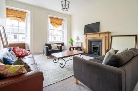 Click the photo for more details of 2f, Great King Street, Edinburgh, Midlothian