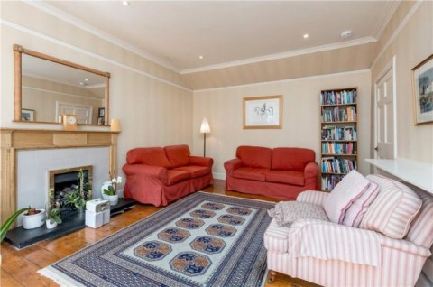 Click the photo for more details of 2f, Lynedoch Place, Edinburgh