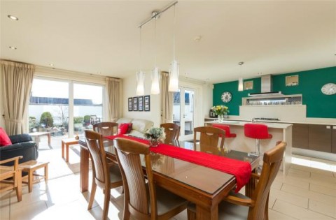 Click the photo for more details of Brighouse Park Cross, Edinburgh
