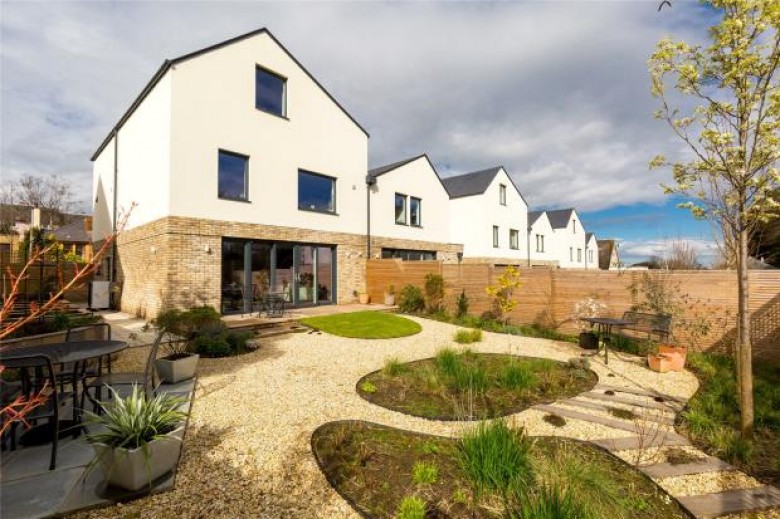 Click the photo for more details of Meadowfield Terrace, Edinburgh, Midlothian