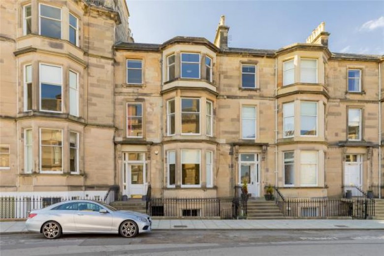 Click the photo for more details of 2f, Belgrave Place, Edinburgh
