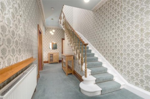 Click the photo for more details of Findhorn Place, Edinburgh