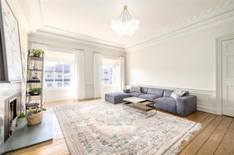 Click the photo for more details of 3f2, Great King Street, Edinburgh