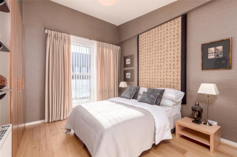 Images for Flat 38, The Park, Holyrood Road, Edinburgh