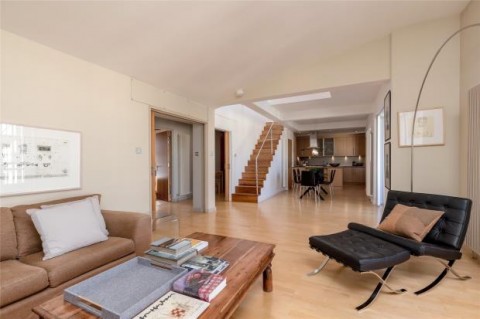 Click the photo for more details of Flat 38, The Park, Holyrood Road, Edinburgh