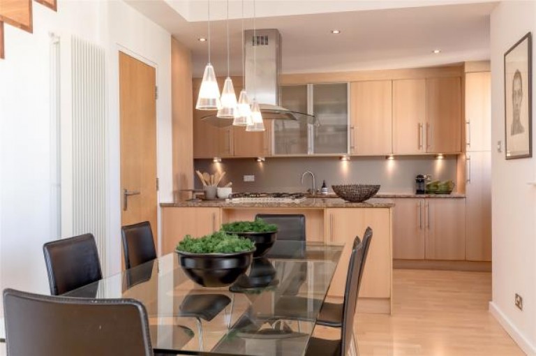 Images for Flat 38, The Park, Holyrood Road, Edinburgh