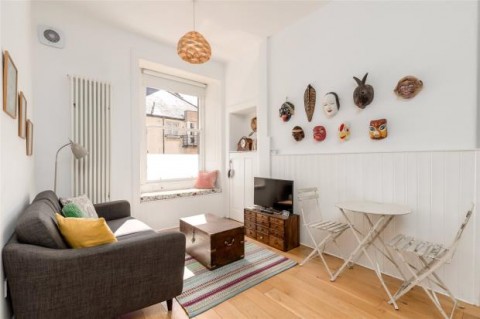 Click the photo for more details of 10/5, Waverley Park, Edinburgh