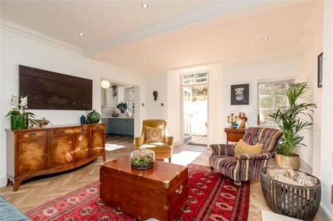 Click the photo for more details of Albany Street, Edinburgh