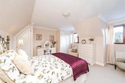 Images for Johnsburn Haugh, Balerno