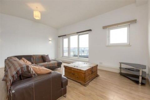 Click the photo for more details of East Pilton Farm Avenue, Pilton, Edinburgh