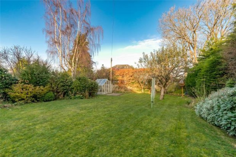 Images for Hailes Gardens, Edinburgh, Midlothian
