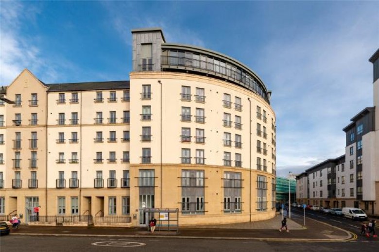 Click the photo for more details of Flat 13, Newhaven Place, Edinburgh, Midlothian