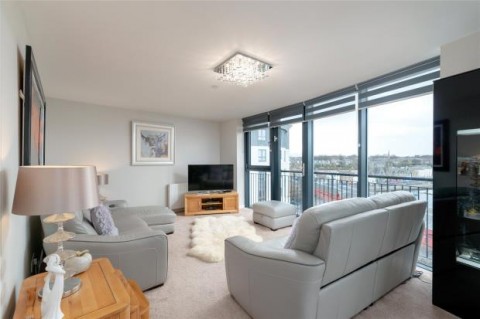 Click the photo for more details of Flat 13, Newhaven Place, Edinburgh, Midlothian