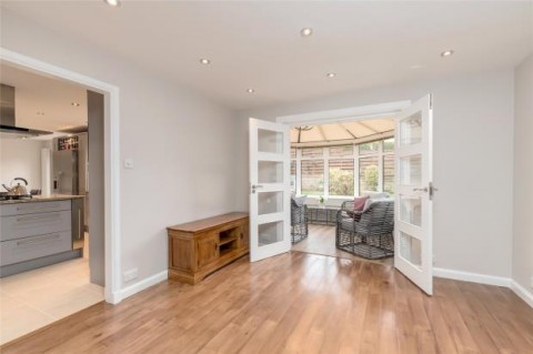 Click the photo for more details of Avon Road, Cramond, Edinburgh