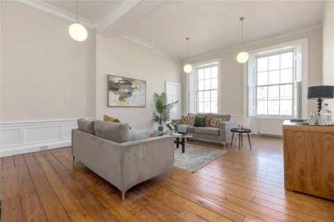 Click the photo for more details of York Place, Edinburgh, Midlothian