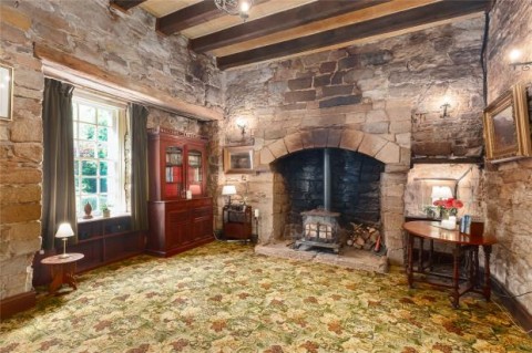 Click the photo for more details of Cramond Tower, Kirk Cramond, Edinburgh