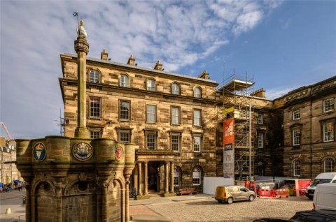 Click the photo for more details of 1/4, Parliament Square, Edinburgh, Midlothian